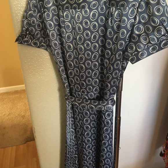 1940’s Inspired Dress - Picture 4 of 9